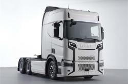 瑞典人整了个大活！中国产斯堪尼亚重卡汉字车标竟用微软雅黑