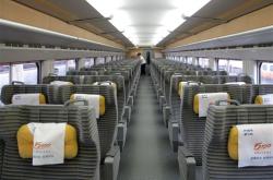 10月1日全国铁路预计发送旅客2300万人次 创国庆假期历史新高