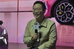 深蓝董事长邓承浩谈隐藏式门把手：我们也受到了特斯拉的影响