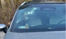 不要在车里放小玩偶了！发生事故后果不堪设想