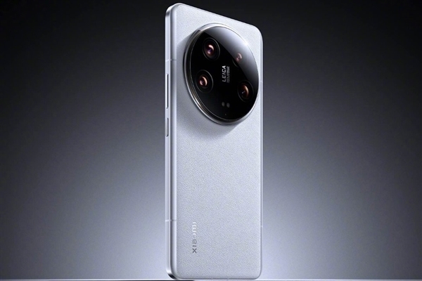 小米15 Ultra渲染图出炉:独一无二四摄模组 辨识度拉满