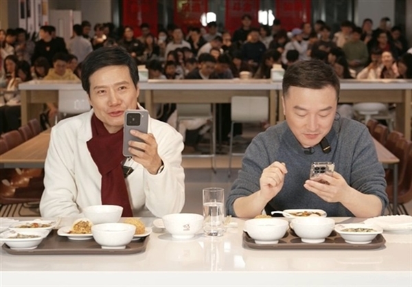 小米年度机皇!小米15 Ultra关键信息汇总