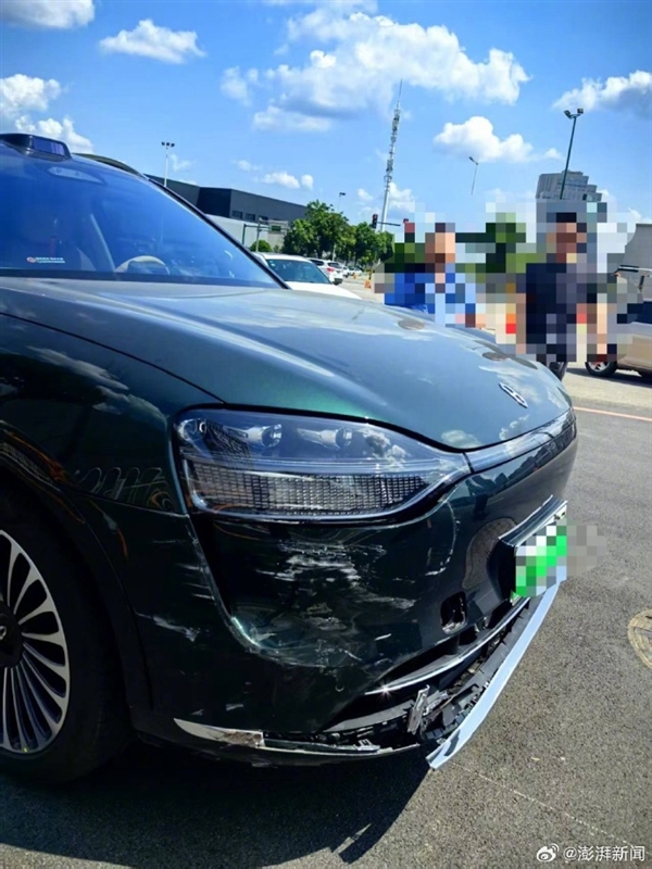 问界M9车主开智驾致碰擦要求逾百万赔偿 网友吐槽这是勒索：官方售后回应