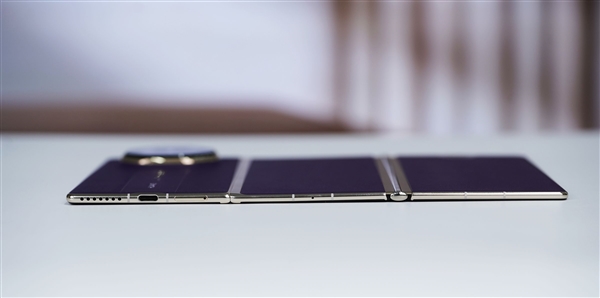 全球第2款三折叠!华为Mate XTs非凡大师图赏