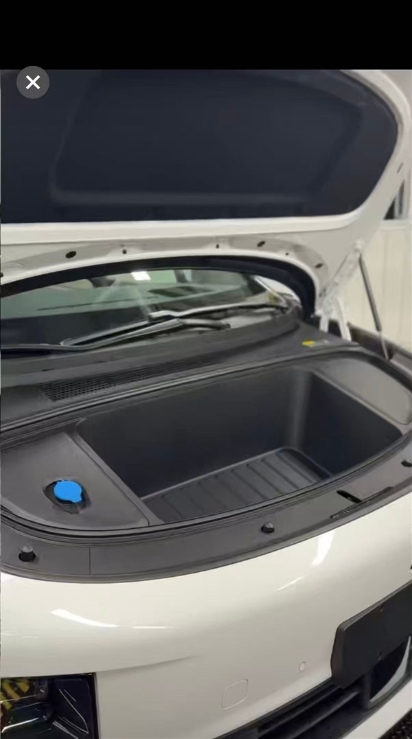 内饰抢先看 理想i6实车曝光：主攻年轻家庭用户