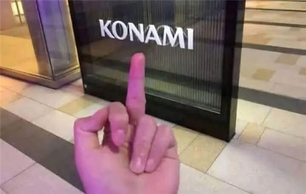 《寂静岭f》的柔弱JK女主 怎么成了寂静岭IP第一狠人