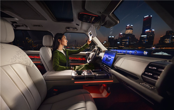 全球首款横渡长江的车来了!捷途纵横G700上市:30.49万起