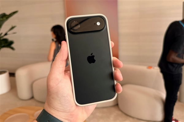 设计看齐iPhone Air！荣耀500来了：爆款预定