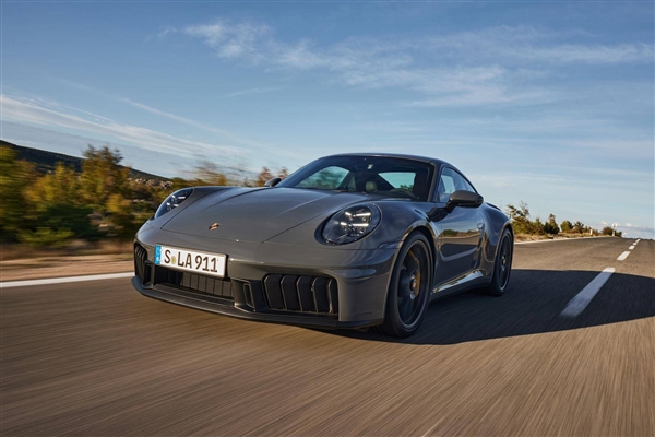 中国谁在买豪车!林肯高管:中国豪华车用户比欧美年轻20岁