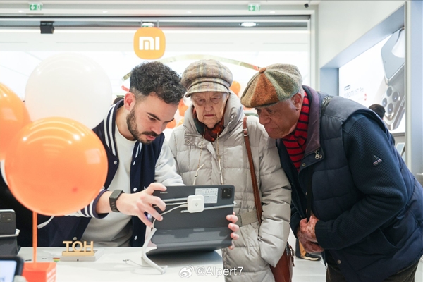 小米之家重返法国！巴黎首店正式开业