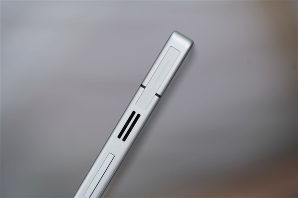 内置24000转/分钟风扇！红魔11 Pro图赏