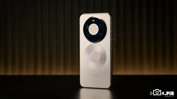 用了几天华为Mate80 Pro Max 我感觉它堆料有点过猛了