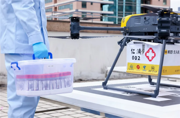 上海开启无人机送医疗物资时代：完全不堵 时长直接砍半