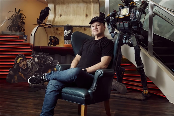 战地制作人车祸离世