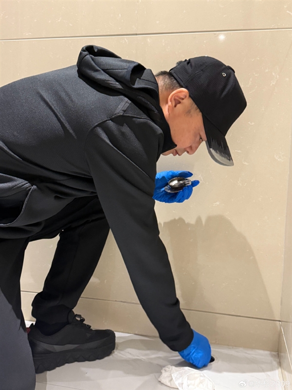 华杉：华与华最高权利是扫厕所 ！每周一我必亲扫