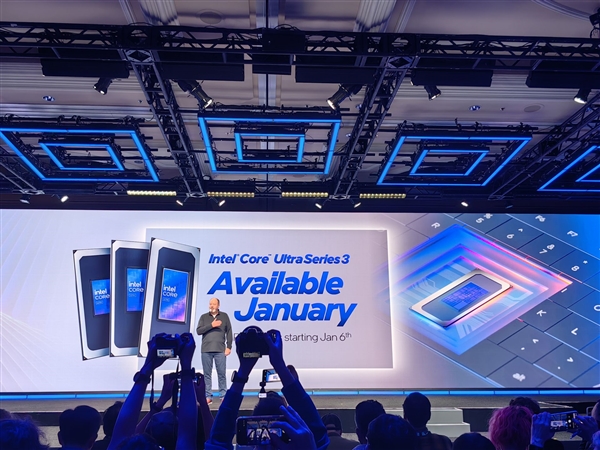 要买笔记本等等!超200款Intel酷睿Ultra 300新机杀到:本月正式开售