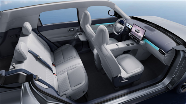 零跑夯爆了!6.58万开卖A10 把激光雷达打到8万级