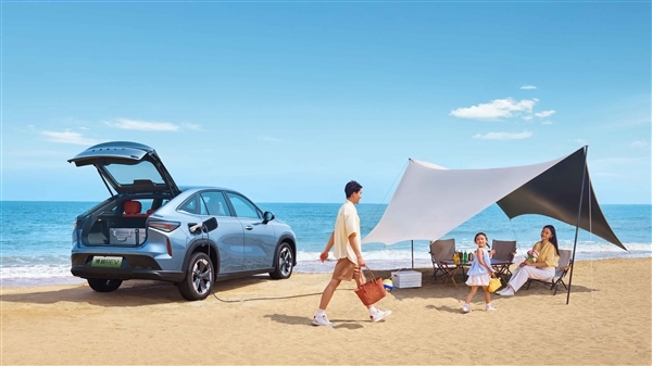 起步就是纯电220km长续航 吉利博越增程SUV上市:限时10.79万起