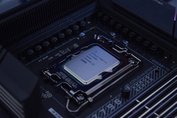 换了三颗还是坏！i9-14900K第四次故障：BIOS更新也救不了