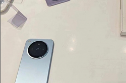 OPPO Find X8曝光：后置三摄模组焕然一新