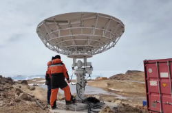 南极中山站首次实现自主卫星网络通信：网速近百兆