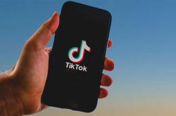 TikTok计划周日关停美国业务 硬刚不卖就禁法案！特朗普考虑暂停禁令