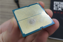 AMD锐龙7000X3D多次烧毁 主板都挂了！祸根终于找到