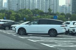 35万级家用纯电SUV 理想i8实车内饰首次曝光：比较眼熟