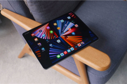 曝苹果iPad Pro OLED面板已开始量产：三星LG供货