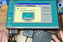 索尼PS2成功运行Windows 95！《Doom》启动遗憾失败