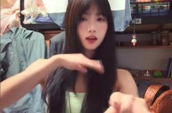 清华跳高冠军邵雨琪因高颜值出圈 网友：长得好看 体育还好