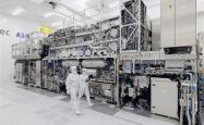 高盛：中国光刻机只能造65nm！落后ASML 20年