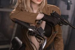 阿什莉体模Cos《合金装备3》EVA 穿开胸服完美还原