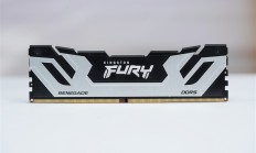 锐龙7 9800X3D网游、酷睿Ultra 9 285K对比：Intel搭配顶级8400MHz内存依然差距巨大