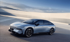 国补2万+厂补5000！小鹏P7+限时购车权益发布