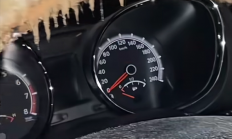 女子洗车后9天未动：再次开门内部布满了金黄色霉菌