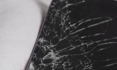 苹果iPhone 17 Pro和iPhone Air不抗摔：跌落仍易碎屏