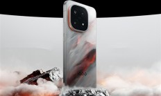 演员王自健上手iQOO 15：直呼真好看 太梦幻了