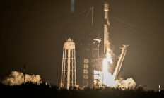 SpaceX发射“猎鹰9”运载火箭：搭载美日两国月球着陆器