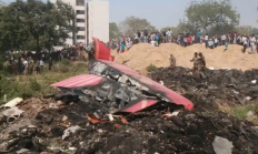 奇迹中的奇迹！印空难幸存者打电话走出现场视频曝光