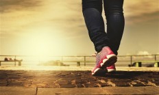 走5公里和跑5公里哪个更健康：答案出乎你的意料
