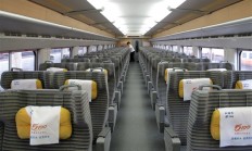 “歌迷专列”来了 凌晨加开跨省动车 网友：太方便了