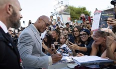 巨石强森泪洒威尼斯