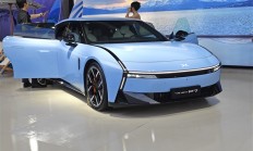 赛道超越小米SU7 Max！全新纯电轿跑小鹏P7上市：21.98万起