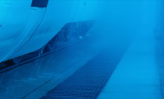 为什么要专门让高铁淋雨？难道是节约洗车费？