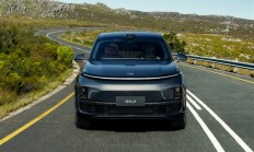 理想汤靖回应是否标配国产轮胎：短期内不会