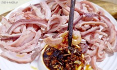 冬天，吃10斤牛羊肉不如1斤猪肚，一补虚损，二健脾胃，中老年多吃