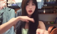 清华跳高冠军邵雨琪因高颜值出圈 网友：长得好看 体育还好