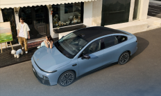 10.58万起 零跑B01纯电轿车开售：原生后驱、起步550公里