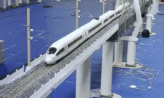 大学生打造微缩高铁模型：完整复刻 已成为教材